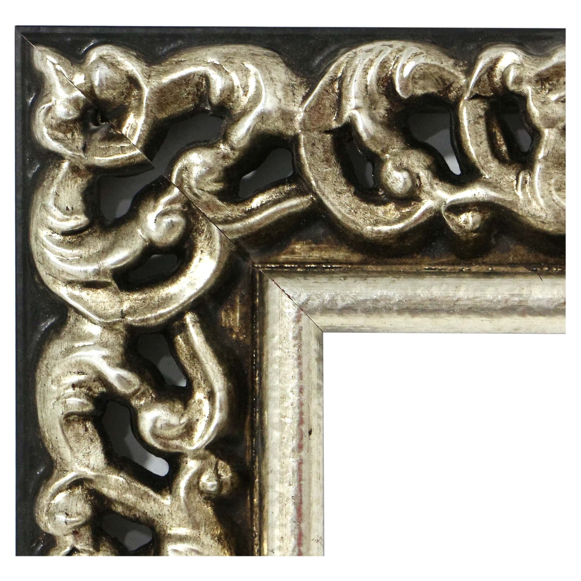 Moldura en Madera Acabado Plata. Modelo 5112 – Ornamentación Escultural y Elegancia Clásica