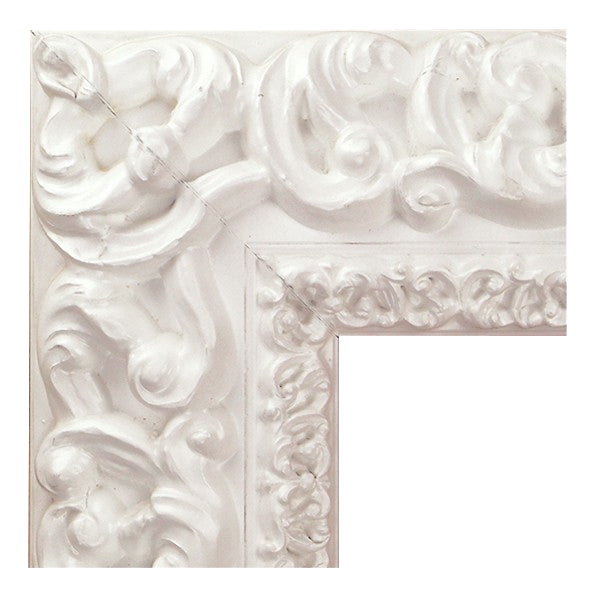 Moldura Blanca con Relieve Ornamental – Ref. 5002 BLANCO