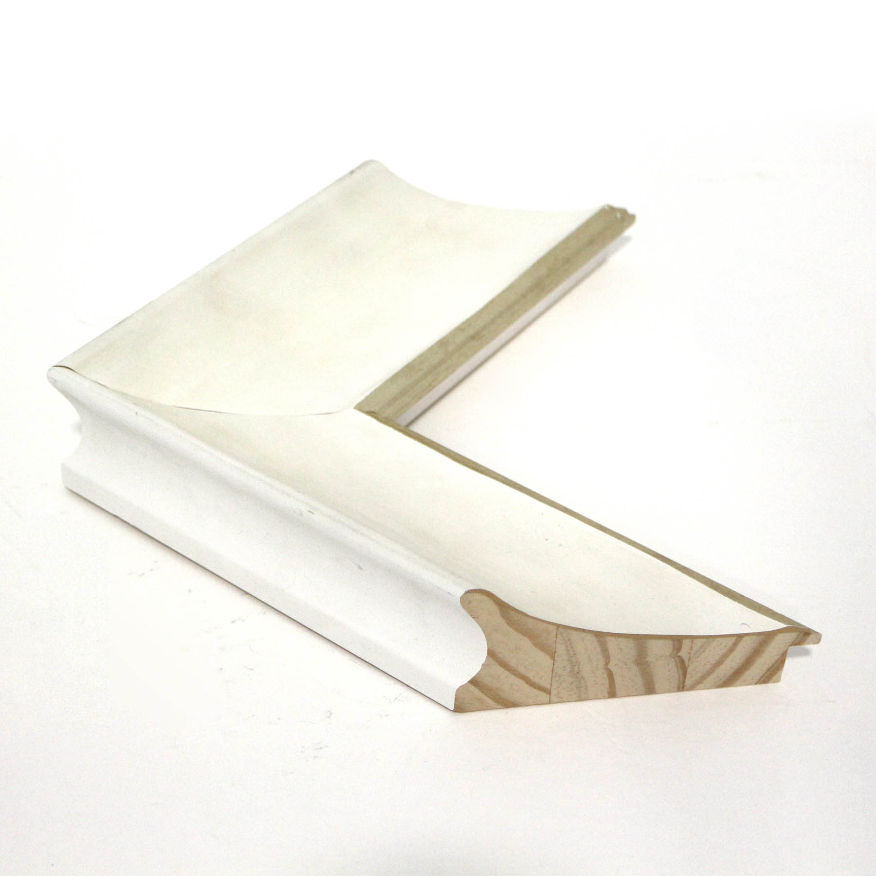 Moldura en Madera Acabado Blanco. Modelo 8595 BLANCO – Pureza, Luminosidad y Estilo Versátil