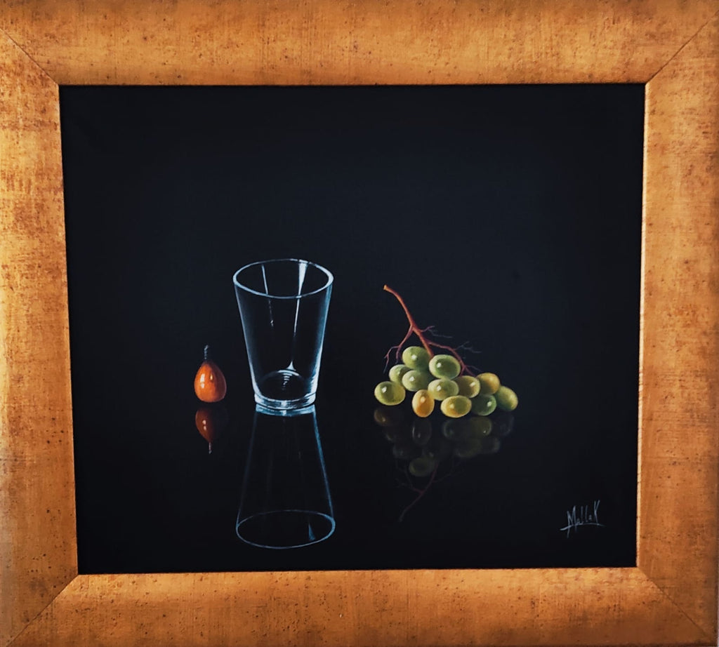 Cuadro Enmarcado . Pintura Uvas y Vaso Vacío – Elegancia y Simplicidad Natural