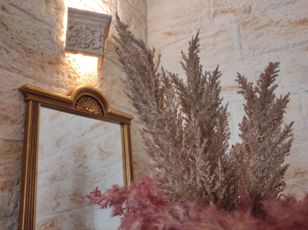 Espejo Restaurado con Marco Clásico – Elegancia y Tradición en Cada Detalle