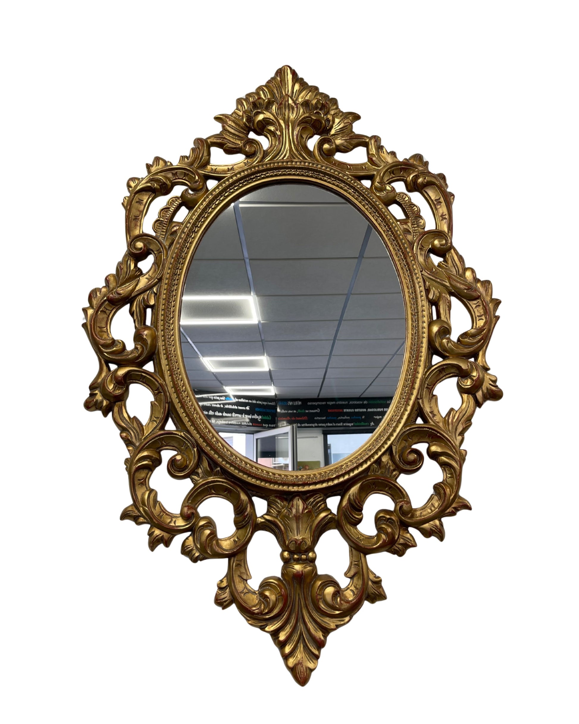 Espejo Clásico con Marco Dorado – Distinción Atemporal y Luz Decorativa